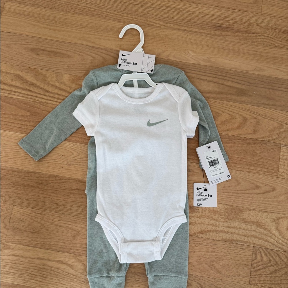 Nike 3 Piece Set